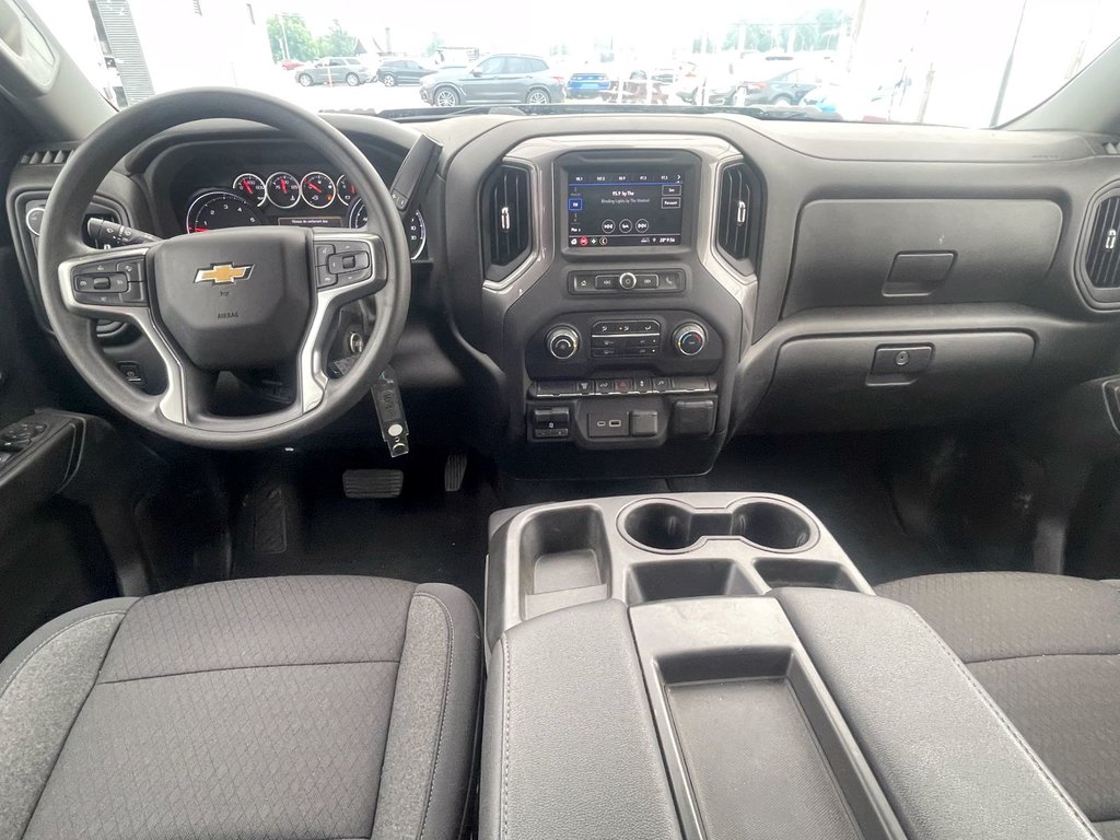Chevrolet Silverado 2500HD  2023 à St-Jérôme, Québec - 10 - w1024h768px