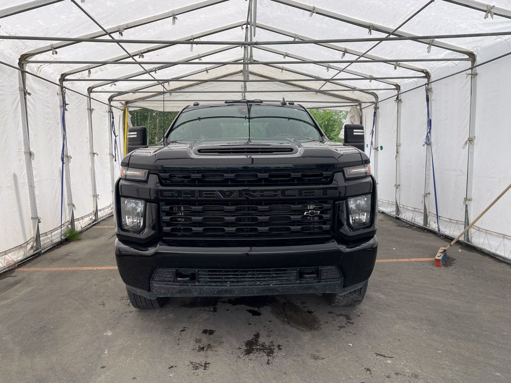 Chevrolet Silverado 2500HD  2023 à St-Jérôme, Québec - 4 - w1024h768px