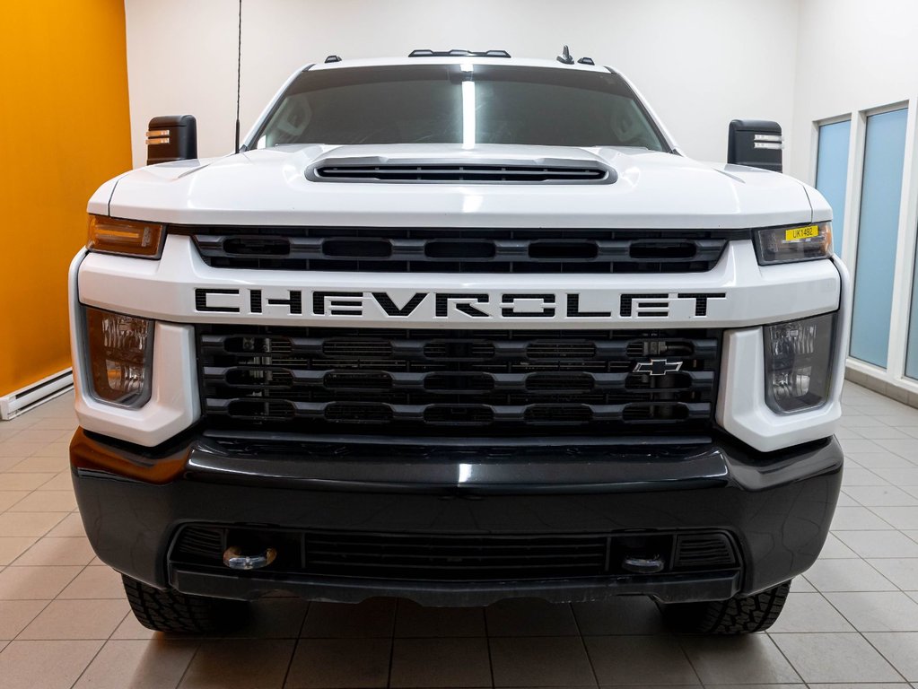 Chevrolet Silverado 2500HD  2023 à St-Jérôme, Québec - 4 - w1024h768px