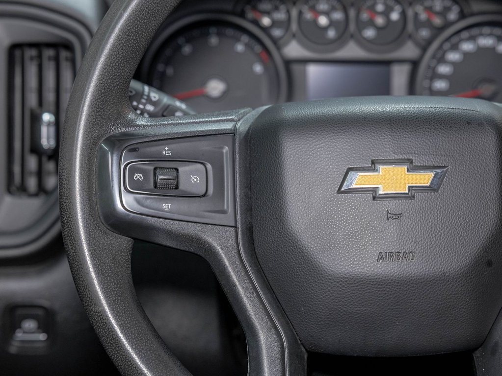 Chevrolet Silverado 2500HD  2023 à St-Jérôme, Québec - 14 - w1024h768px