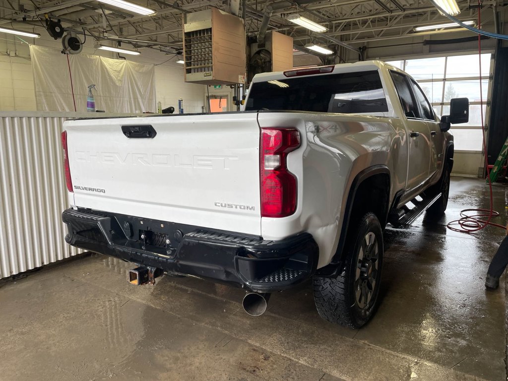 Chevrolet Silverado 2500HD  2023 à St-Jérôme, Québec - 8 - w1024h768px