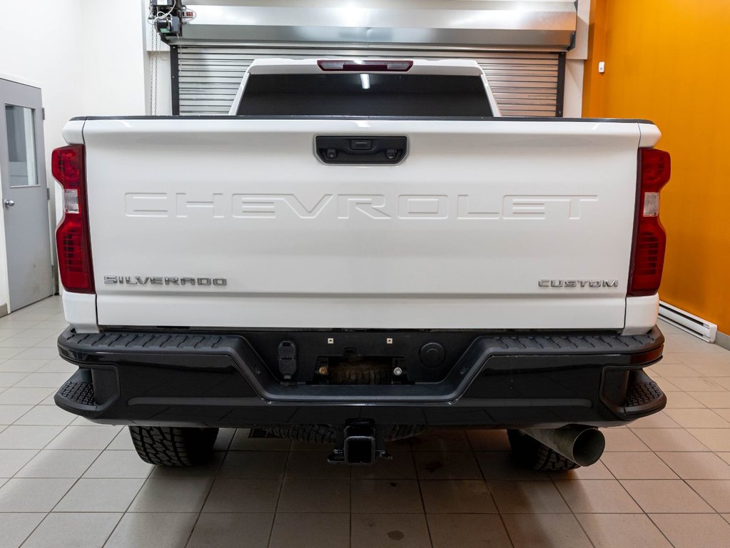 Chevrolet Silverado 2500HD  2023 à St-Jérôme, Québec - 6 - w1024h768px