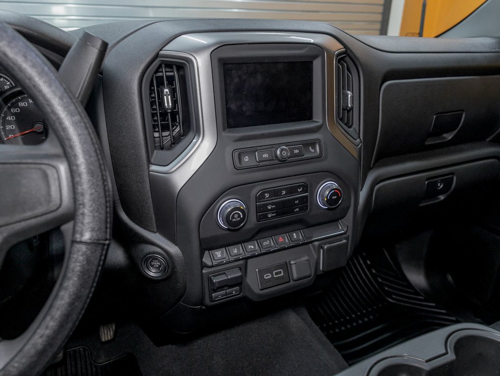 Chevrolet Silverado 2500HD  2024 à St-Jérôme, Québec - 17 - w1024h768px
