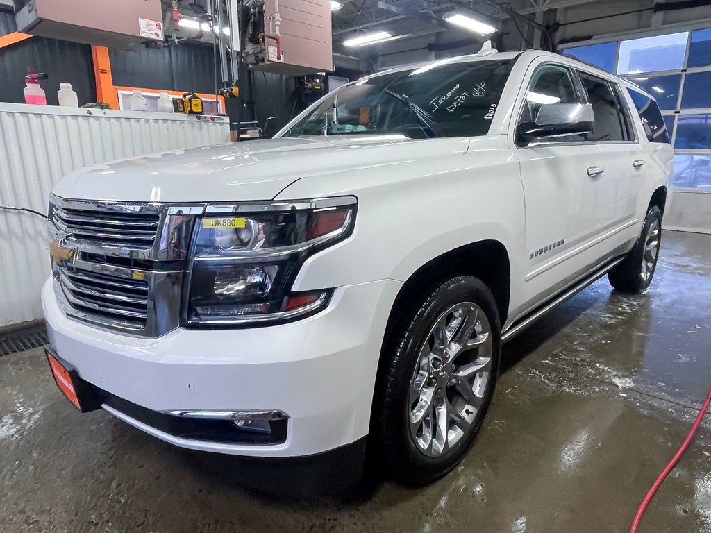 2020 Chevrolet Suburban in St-Jérôme, Quebec - 1 - w1024h768px