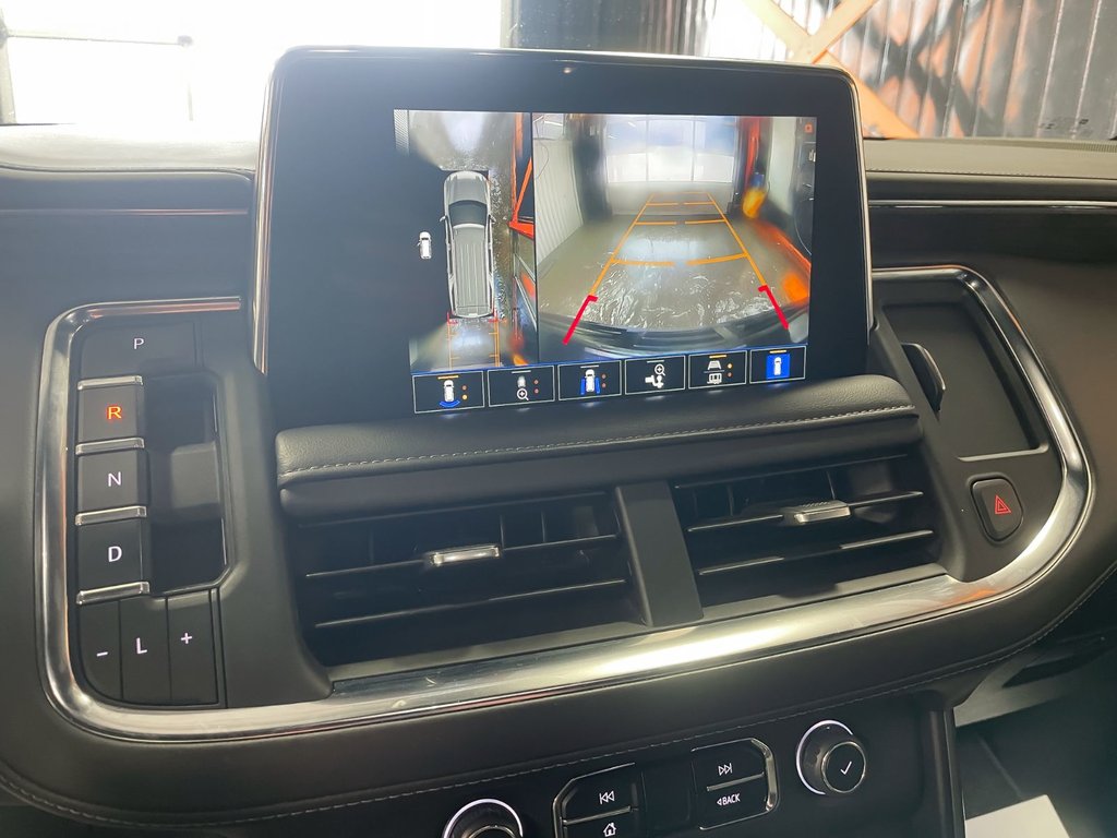 Chevrolet Suburban  2023 à St-Jérôme, Québec - 16 - w1024h768px