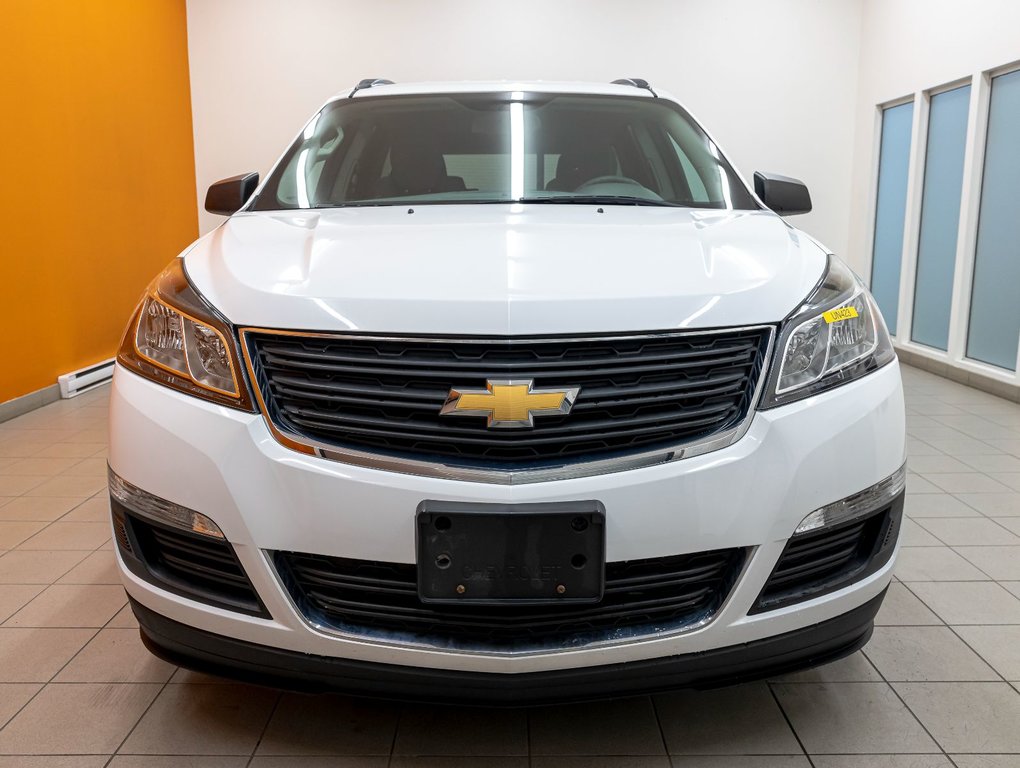 Chevrolet Traverse  2017 à St-Jérôme, Québec - 4 - w1024h768px