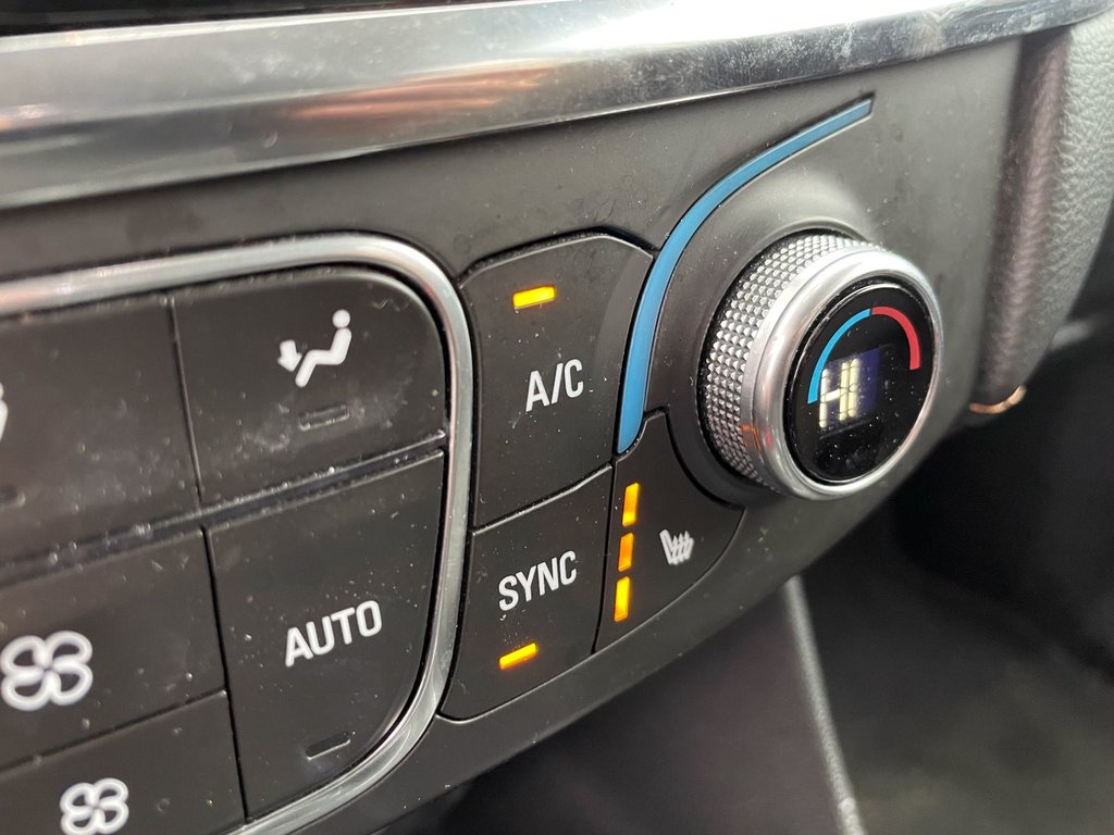 2020 Chevrolet Traverse in St-Jérôme, Quebec - 16 - w1024h768px