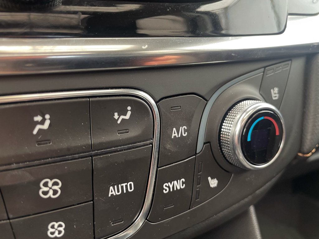2021 Chevrolet Traverse in St-Jérôme, Quebec - 18 - w1024h768px