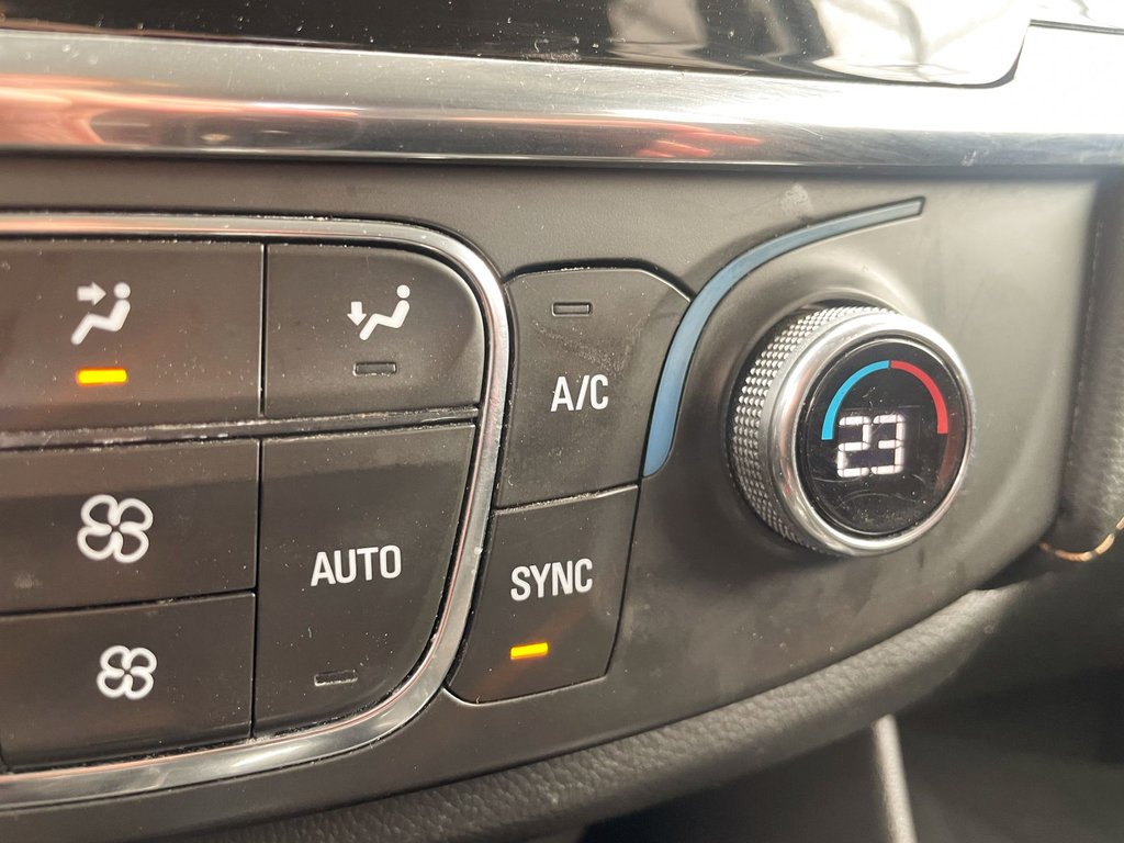 2021 Chevrolet Traverse in St-Jérôme, Quebec - 14 - w1024h768px