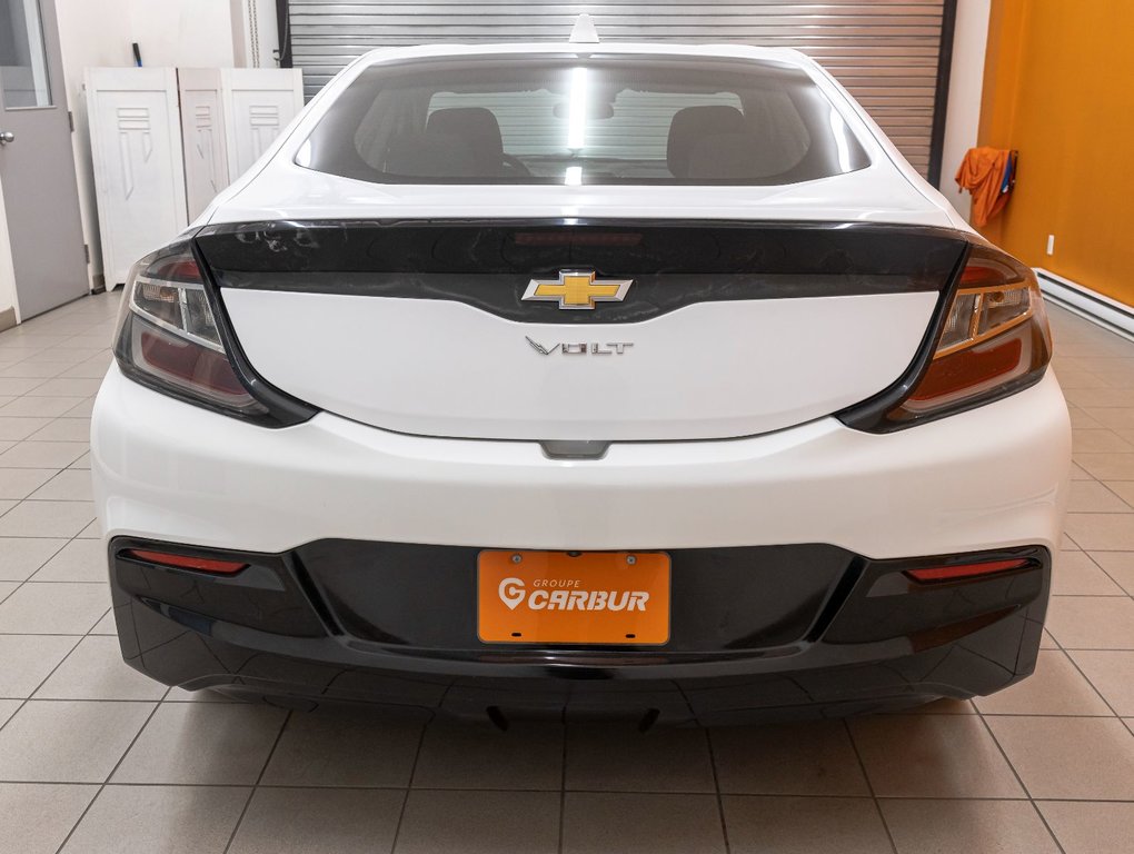 2017 Chevrolet Volt in St-Jérôme, Quebec - 6 - w1024h768px