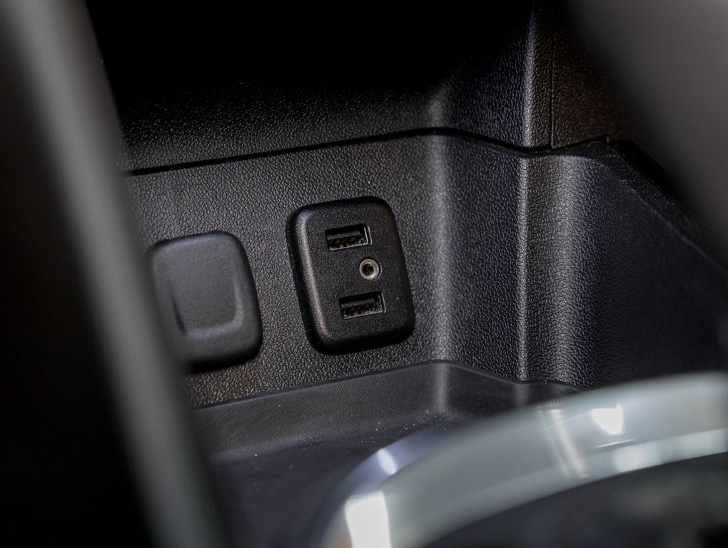 2018 Chevrolet Volt in St-Jérôme, Quebec - 23 - w1024h768px