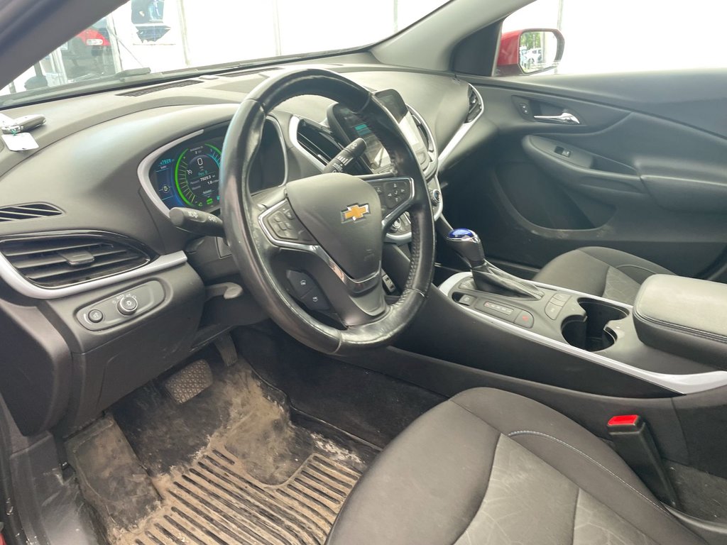 Chevrolet Volt  2018 à St-Jérôme, Québec - 3 - w1024h768px