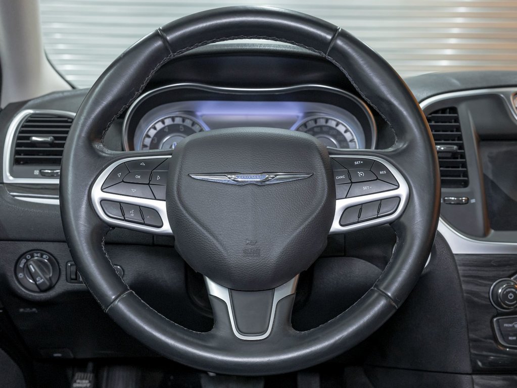 Chrysler 300  2018 à St-Jérôme, Québec - 14 - w1024h768px