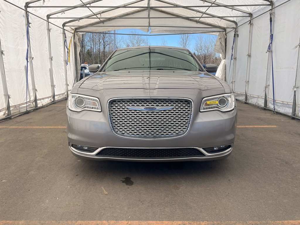 Chrysler 300  2018 à St-Jérôme, Québec - 6 - w1024h768px