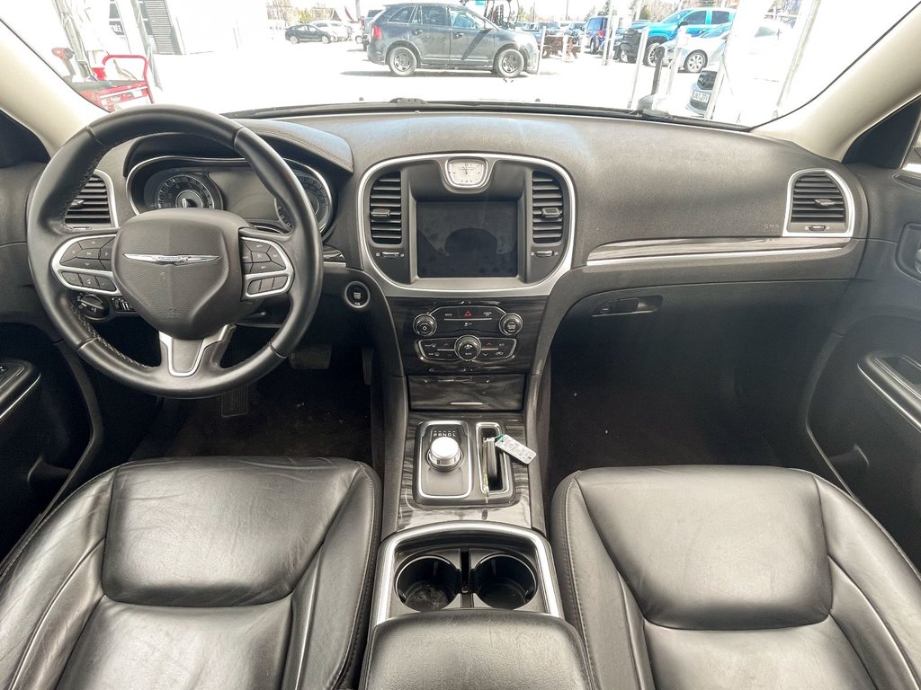 Chrysler 300  2018 à St-Jérôme, Québec - 13 - w1024h768px