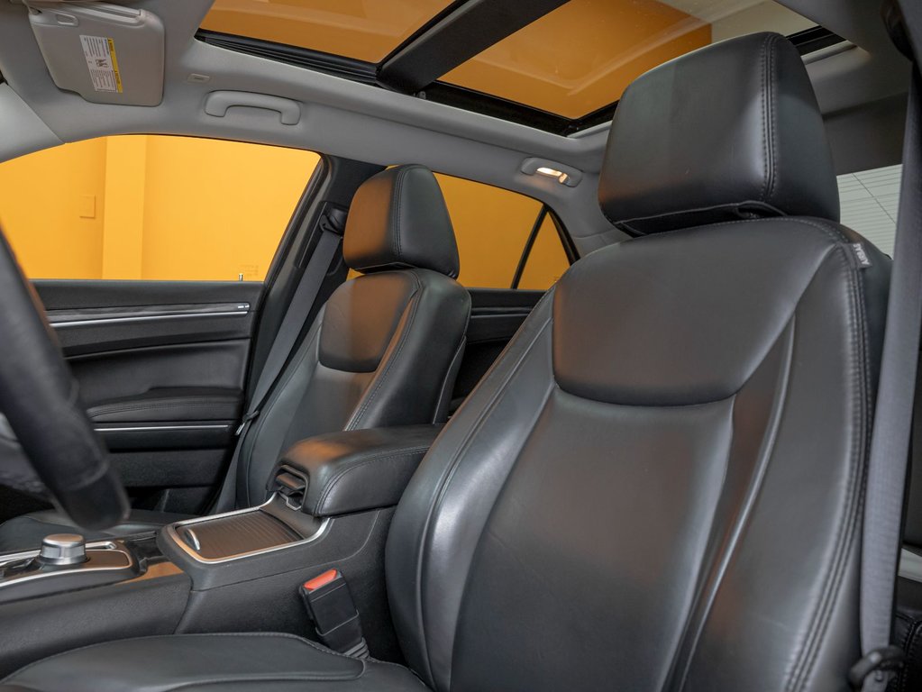 Chrysler 300  2018 à St-Jérôme, Québec - 11 - w1024h768px