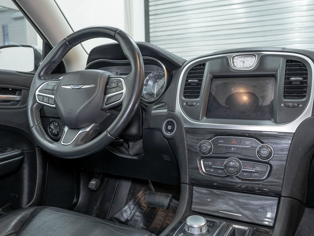 Chrysler 300  2018 à St-Jérôme, Québec - 28 - w1024h768px