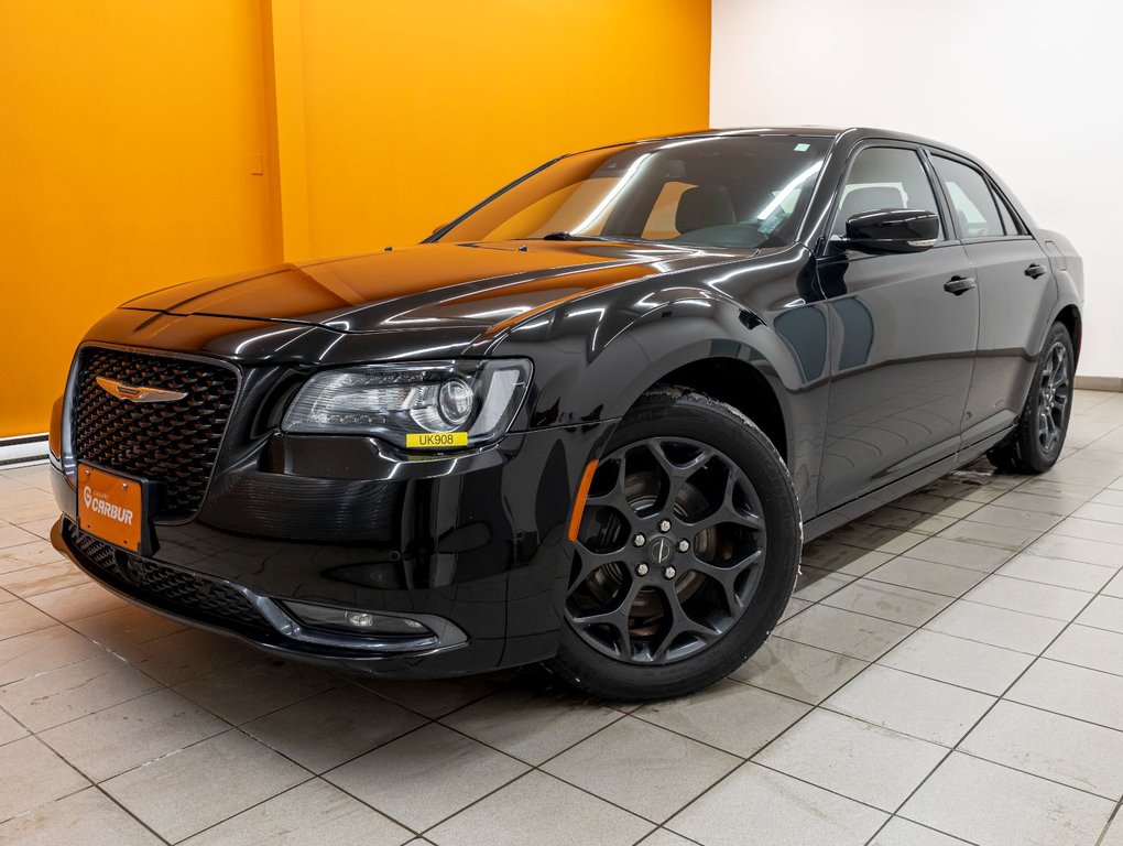 2020 Chrysler 300 in St-Jérôme, Quebec - 1 - w1024h768px