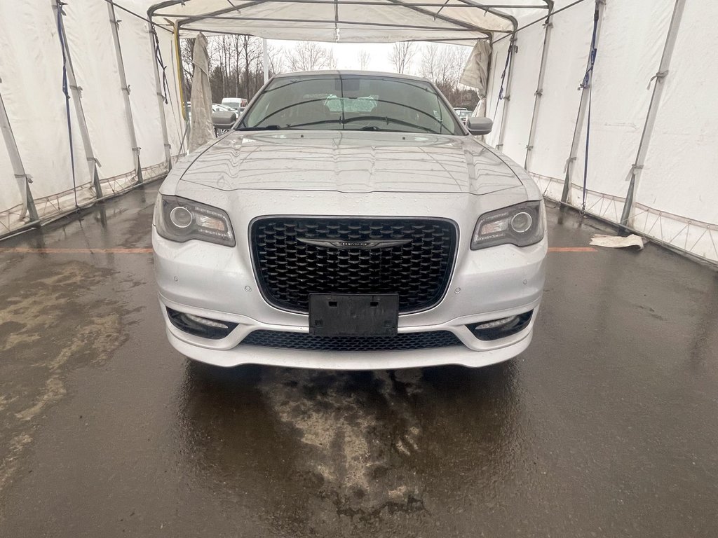 2022 Chrysler 300 in St-Jérôme, Quebec - 5 - w1024h768px