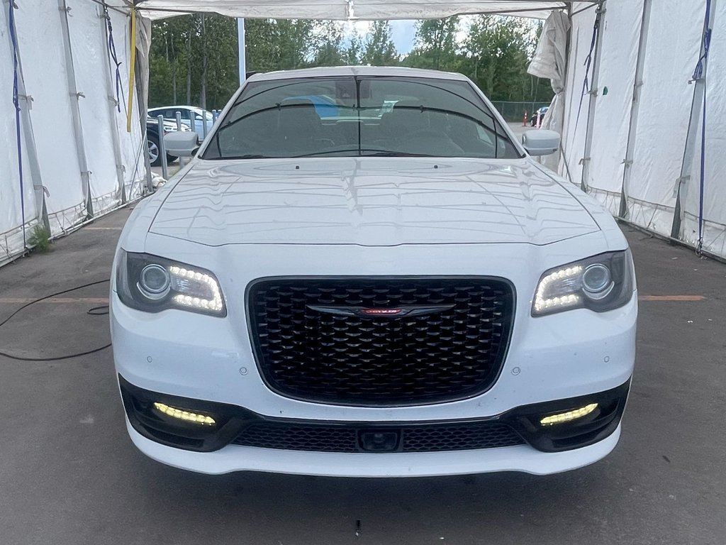 Chrysler 300  2023 à St-Jérôme, Québec - 5 - w1024h768px