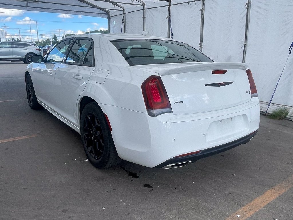 Chrysler 300  2023 à St-Jérôme, Québec - 6 - w1024h768px