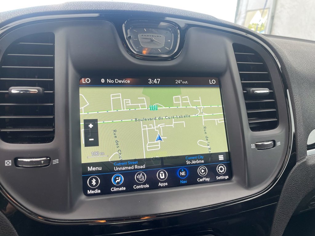 Chrysler 300  2023 à St-Jérôme, Québec - 14 - w1024h768px