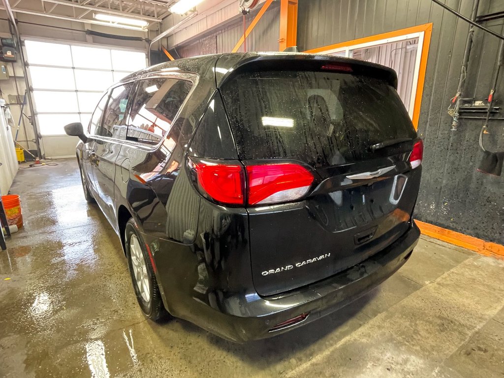 2022 Chrysler Grand Caravan in St-Jérôme, Quebec - 6 - w1024h768px