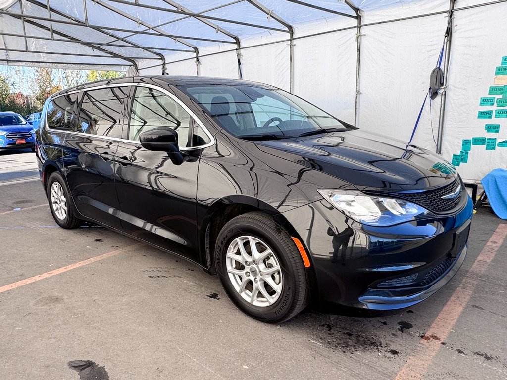 Chrysler Grand Caravan  2023 à St-Jérôme, Québec - 9 - w1024h768px