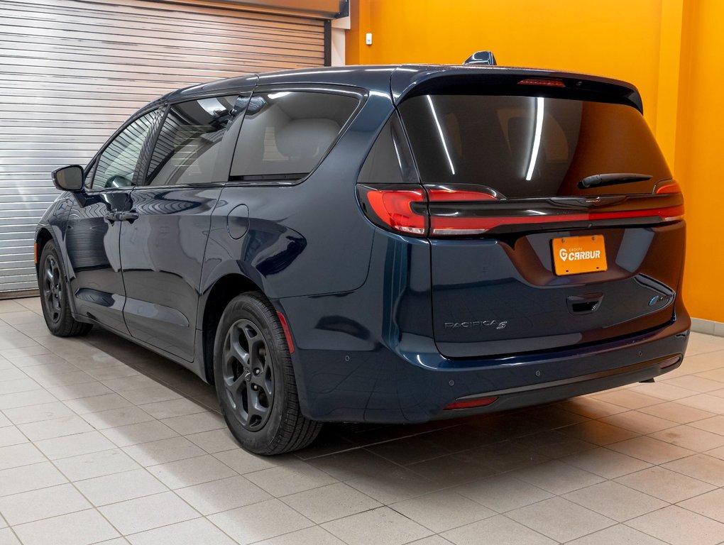 2022 Chrysler Pacifica Hybrid in St-Jérôme, Quebec - 6 - w1024h768px