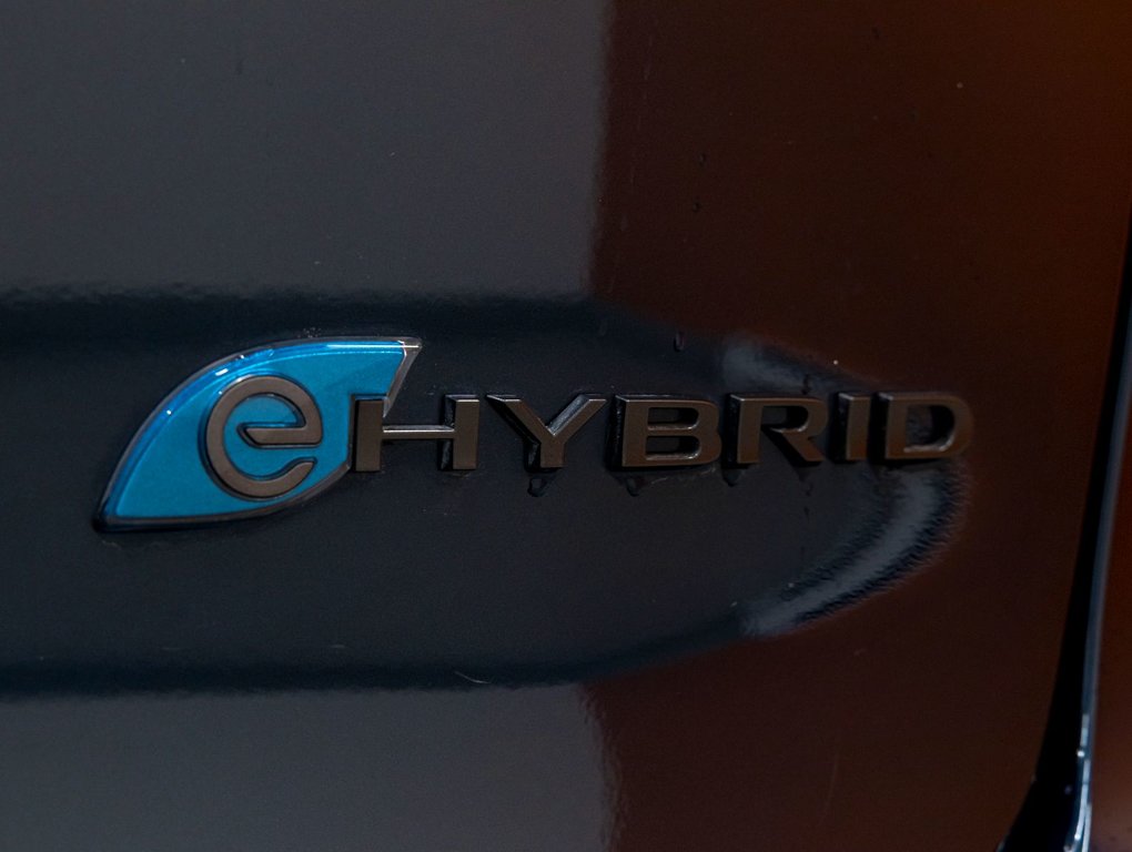 2022 Chrysler Pacifica Hybrid in St-Jérôme, Quebec - 35 - w1024h768px