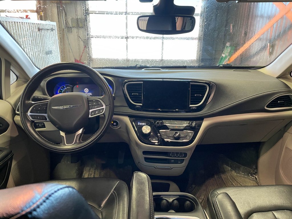 Chrysler Pacifica Hybrid  2022 à St-Jérôme, Québec - 10 - w1024h768px