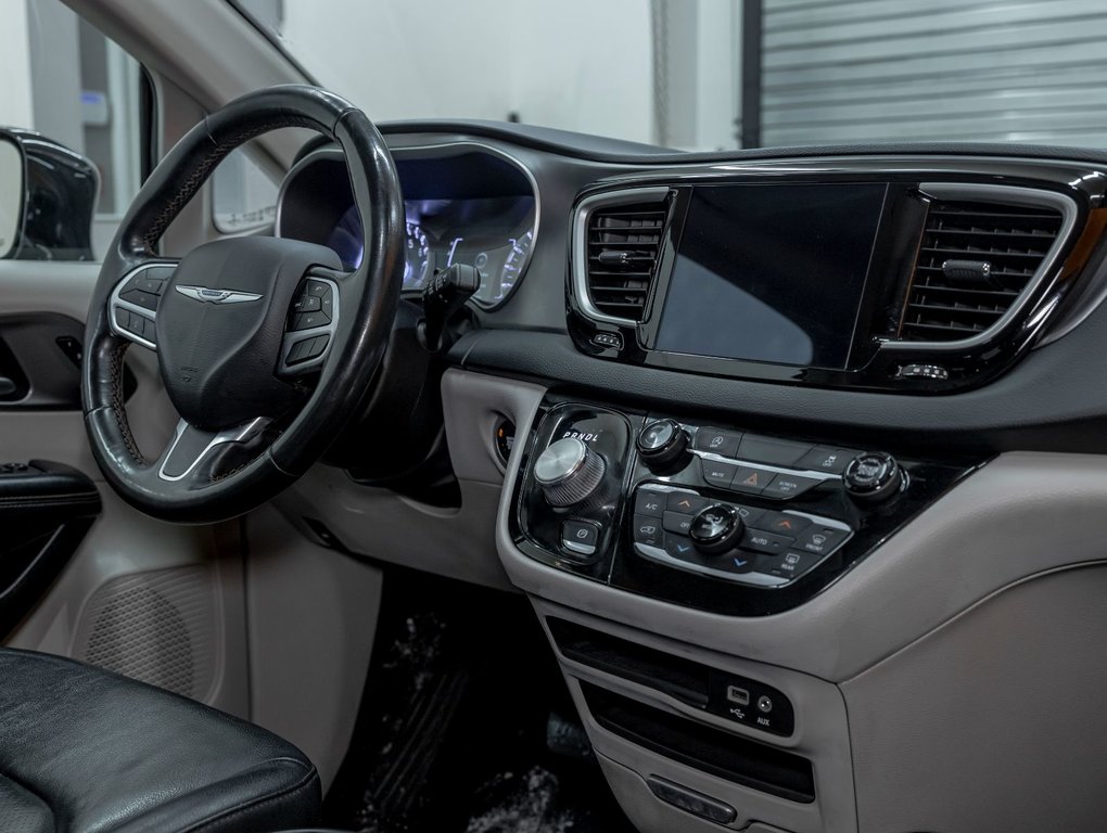 2020 Chrysler Pacifica in St-Jérôme, Quebec - 28 - w1024h768px