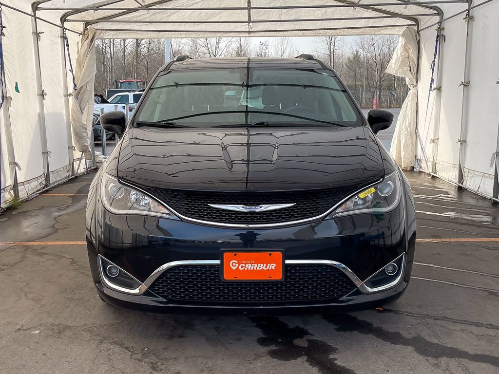 Chrysler Pacifica  2020 à St-Jérôme, Québec - 5 - w1024h768px