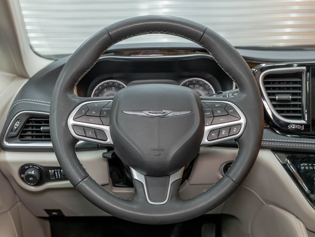 2024 Chrysler Pacifica in St-Jérôme, Quebec - 14 - w1024h768px