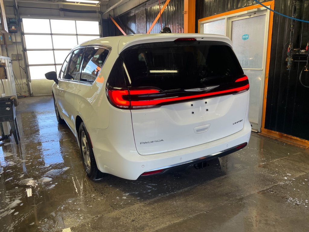 2024 Chrysler Pacifica in St-Jérôme, Quebec - 8 - w1024h768px