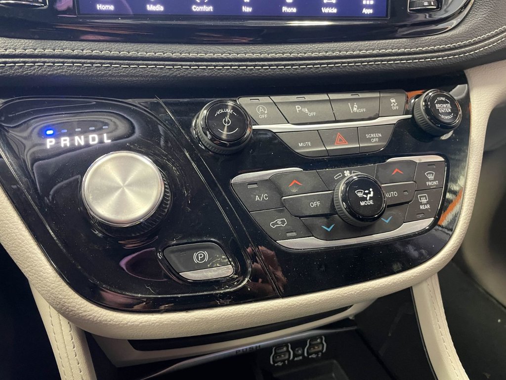 2024 Chrysler Pacifica in St-Jérôme, Quebec - 17 - w1024h768px