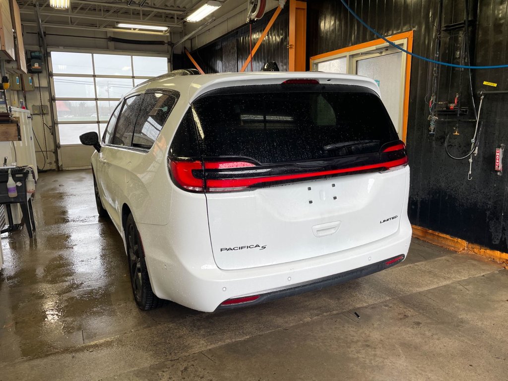 2024 Chrysler Pacifica in St-Jérôme, Quebec - 8 - w1024h768px
