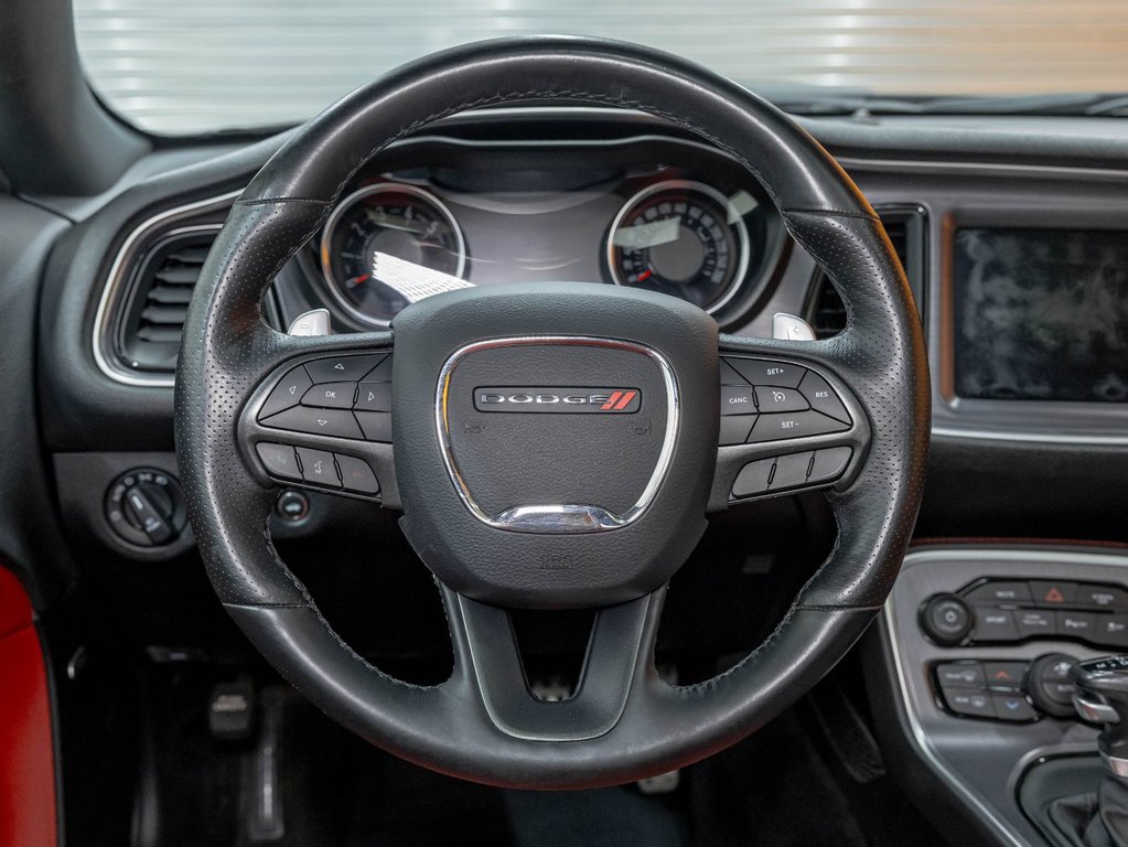 2017 Dodge Challenger in St-Jérôme, Quebec - 14 - w1024h768px