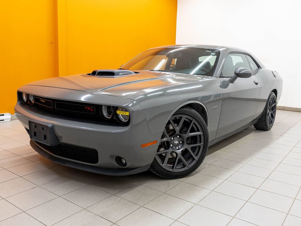 2017 Dodge Challenger in St-Jérôme, Quebec - 1 - w1024h768px