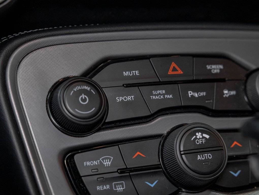 Dodge Challenger  2023 à St-Jérôme, Québec - 24 - w1024h768px