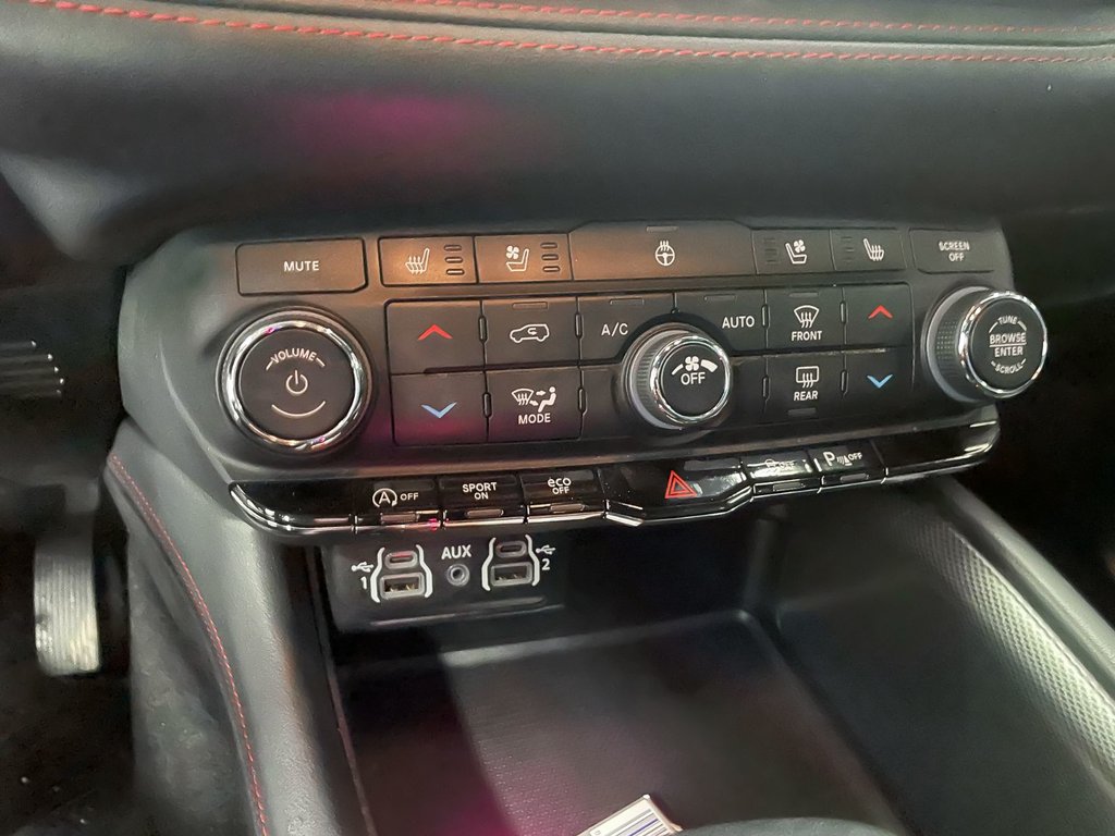 Dodge Durango  2024 à St-Jérôme, Québec - 14 - w1024h768px