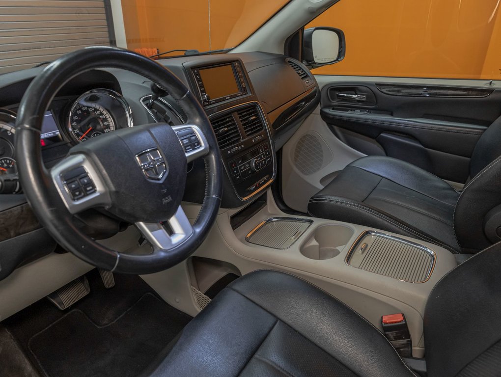 2018 Dodge Grand Caravan in St-Jérôme, Quebec - 2 - w1024h768px