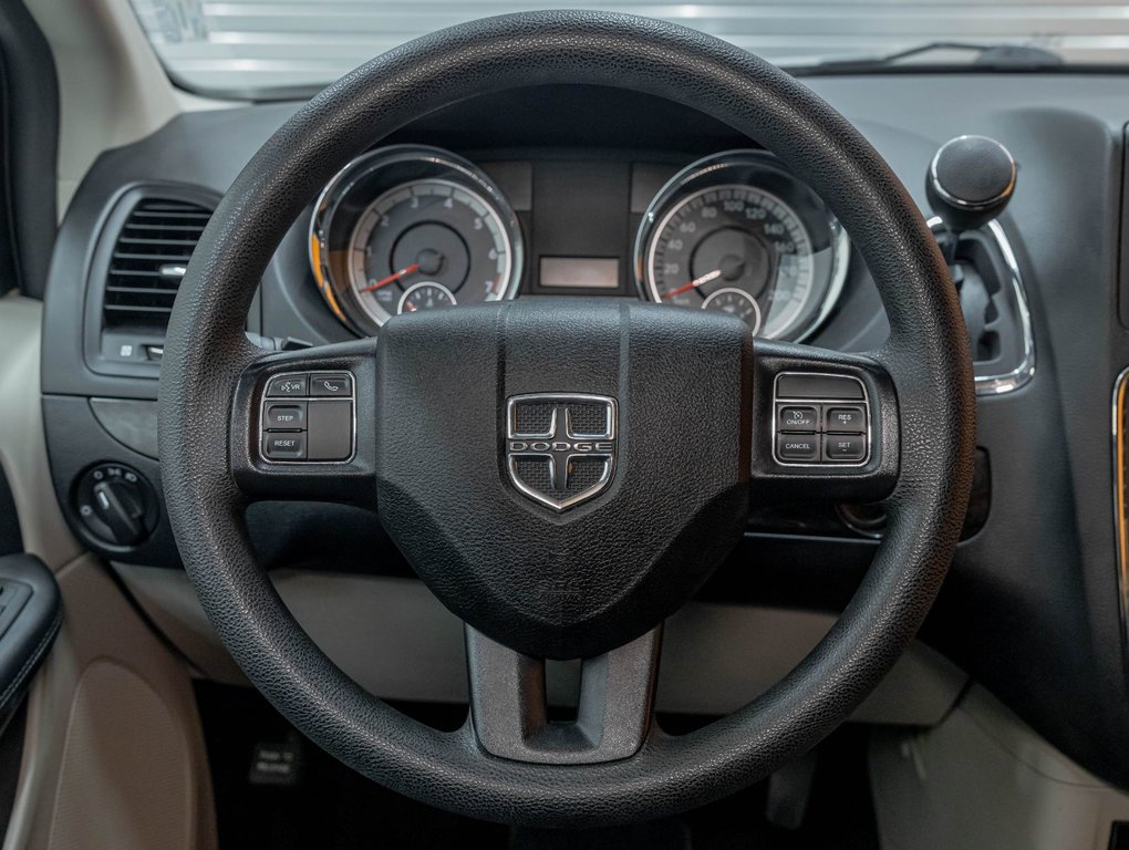 2019 Dodge Grand Caravan in St-Jérôme, Quebec - 12 - w1024h768px