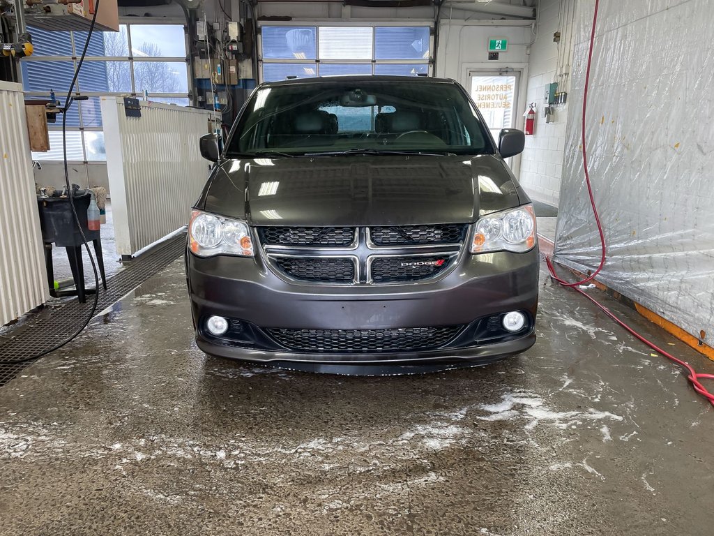 2019 Dodge Grand Caravan in St-Jérôme, Quebec - 5 - w1024h768px