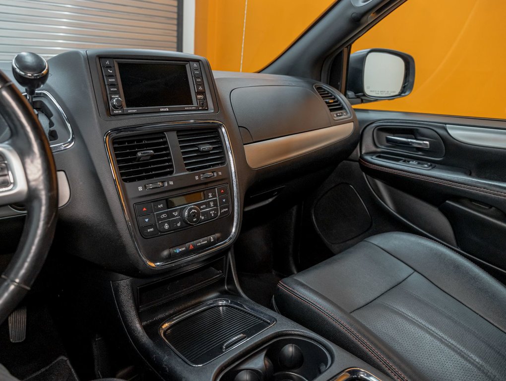 2020 Dodge Grand Caravan in St-Jérôme, Quebec - 20 - w1024h768px