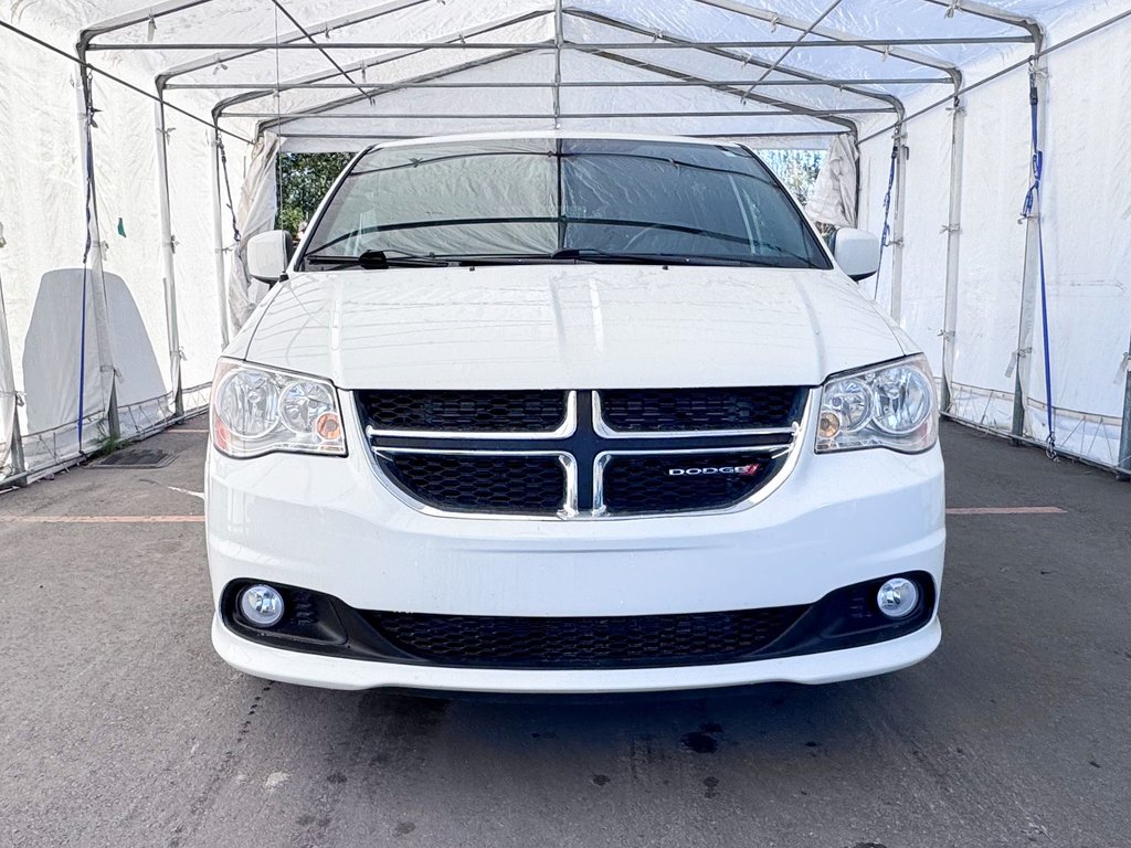 2020 Dodge Grand Caravan in St-Jérôme, Quebec - 4 - w1024h768px