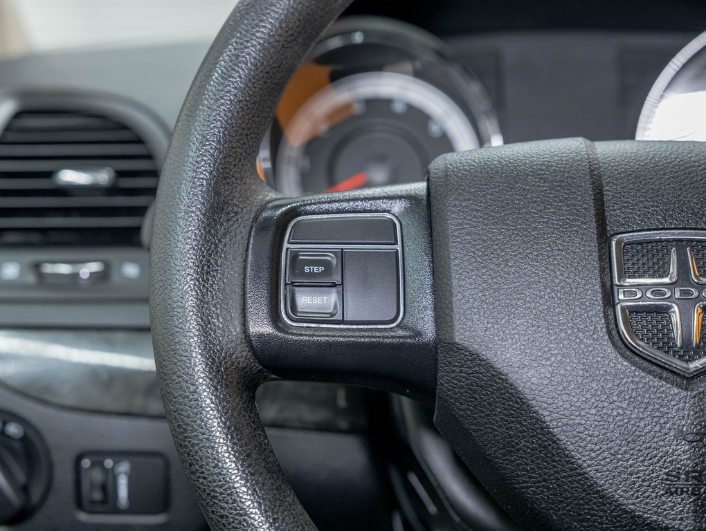 2020 Dodge Grand Caravan in St-Jérôme, Quebec - 13 - w1024h768px