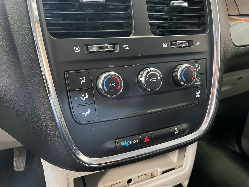 2020 Dodge Grand Caravan in St-Jérôme, Quebec - 13 - w1024h768px