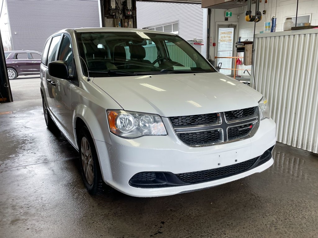 2020 Dodge Grand Caravan in St-Jérôme, Quebec - 9 - w1024h768px