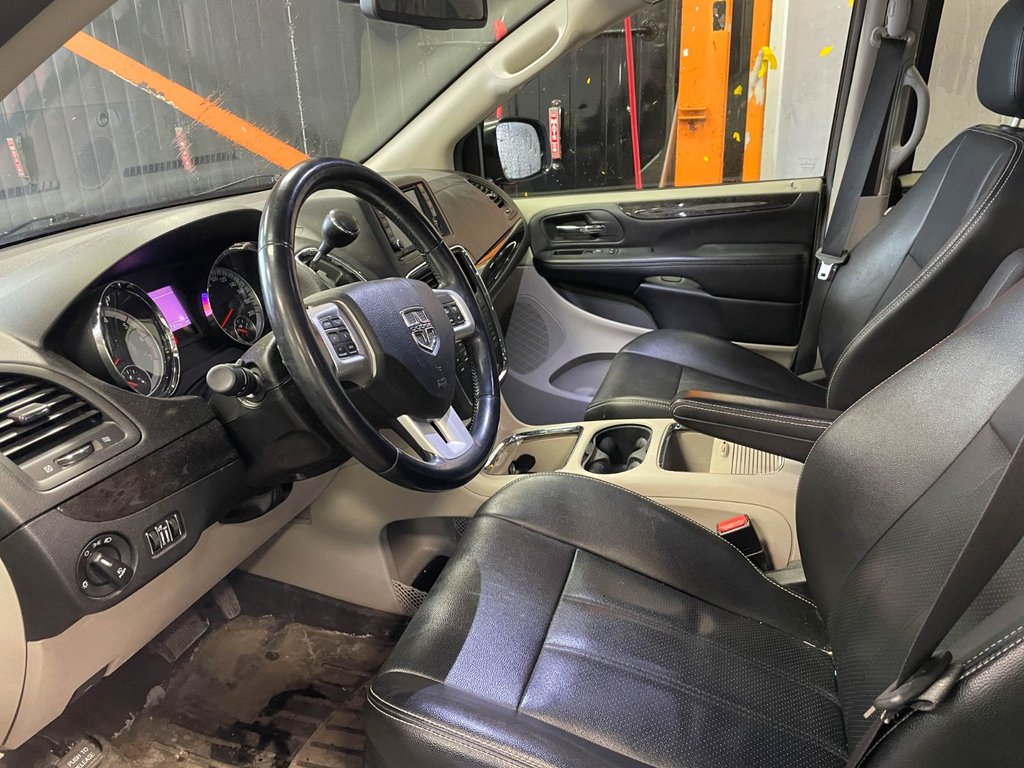 2020 Dodge Grand Caravan in St-Jérôme, Quebec - 4 - w1024h768px